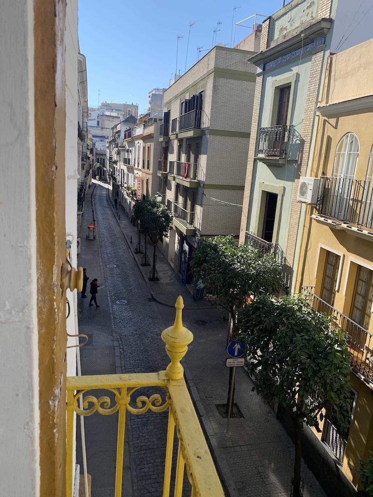 Pension Giraldilla Sevilla Exteriér fotografie